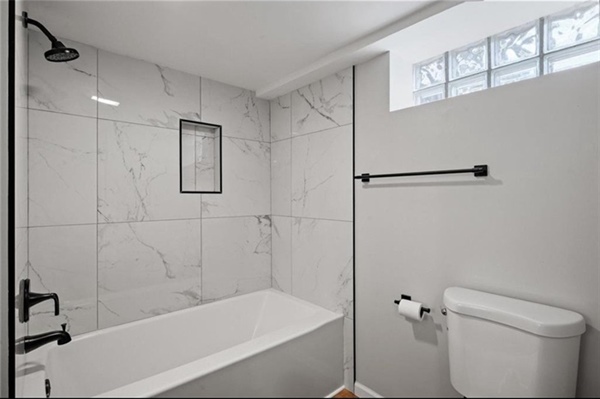 Master Bathroom vs. Wet Room: Which High-End Trend Fits You?